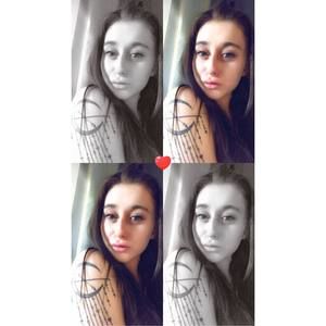 Meet your Posher, Desiree